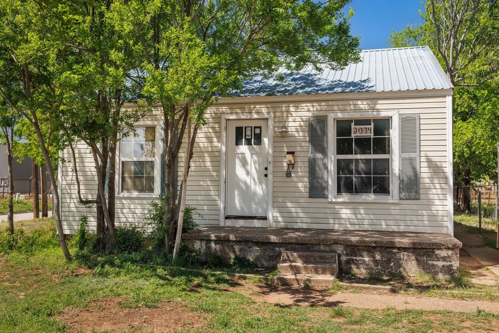 2074 Belmont Boulevard, Abilene