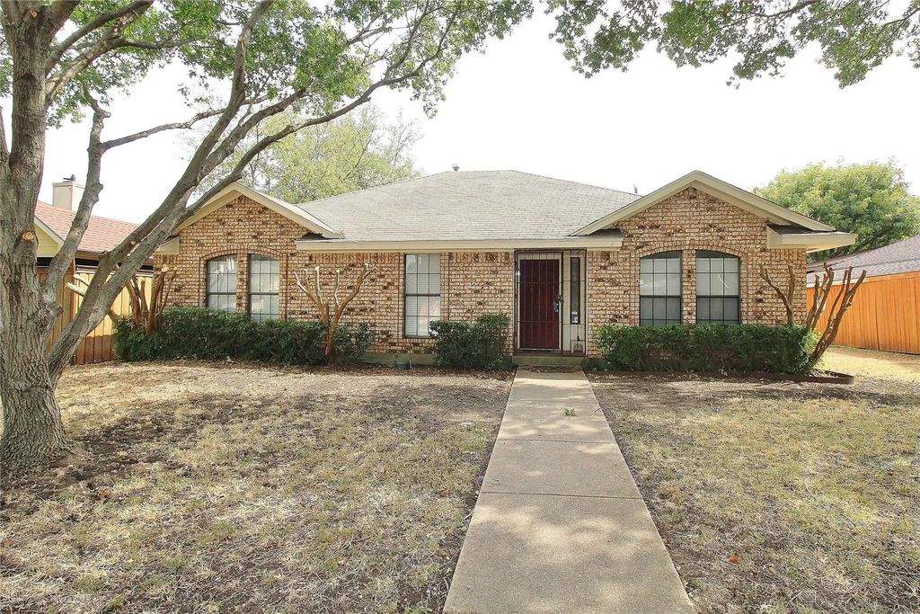 2018 Garden Crest Lane, Dallas
