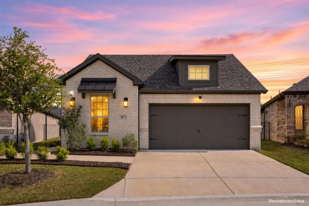 1677 Madrid Way, Rockwall