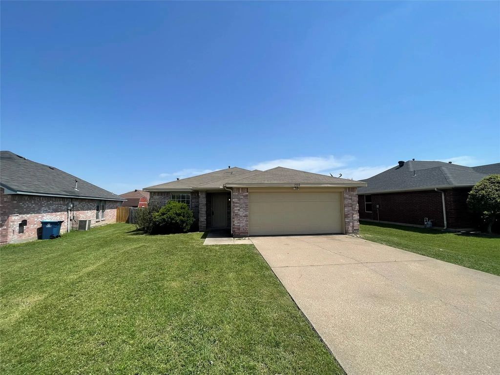 1502 Parrot Court, DeSoto