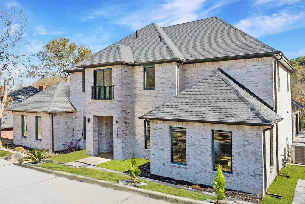 2415 Valley View Drive, Cedar Hill