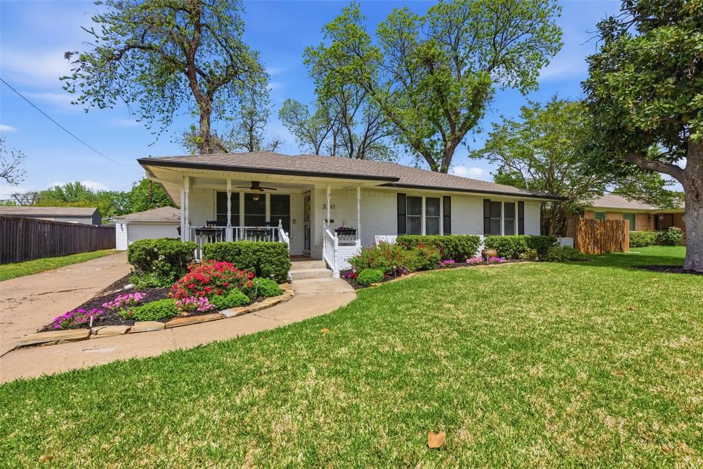 3241 Lockmoor Lane, Dallas