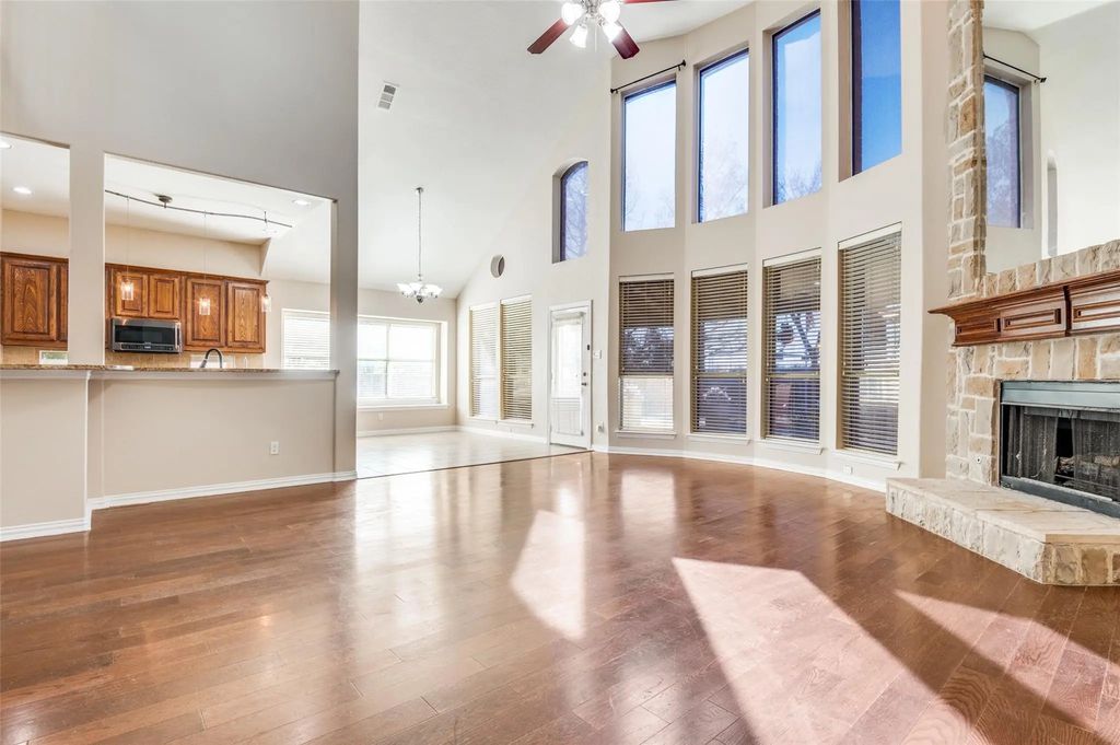 2260 Bald Eagle Way, Grand Prairie