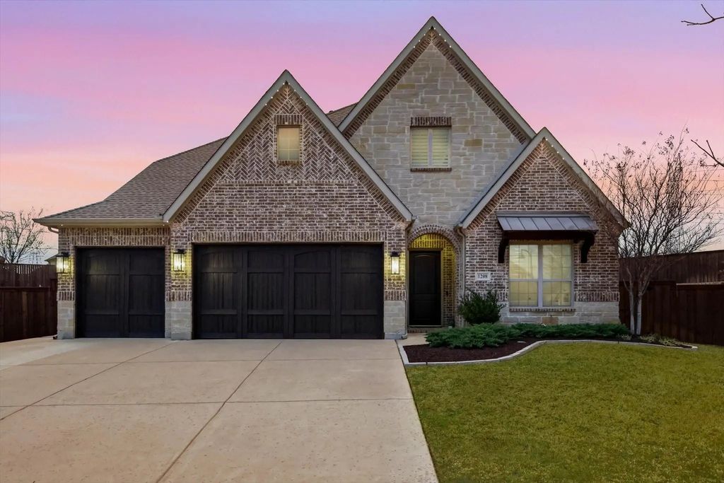 1208 Broadmoor Way, Roanoke