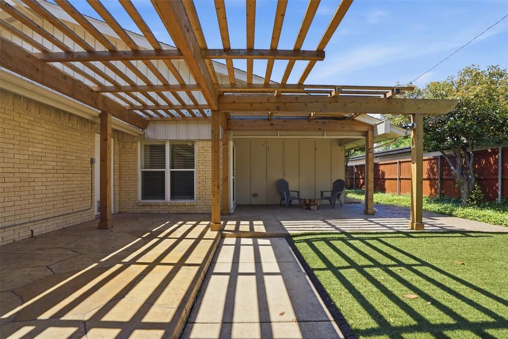 11411 Park Central Place, Dallas