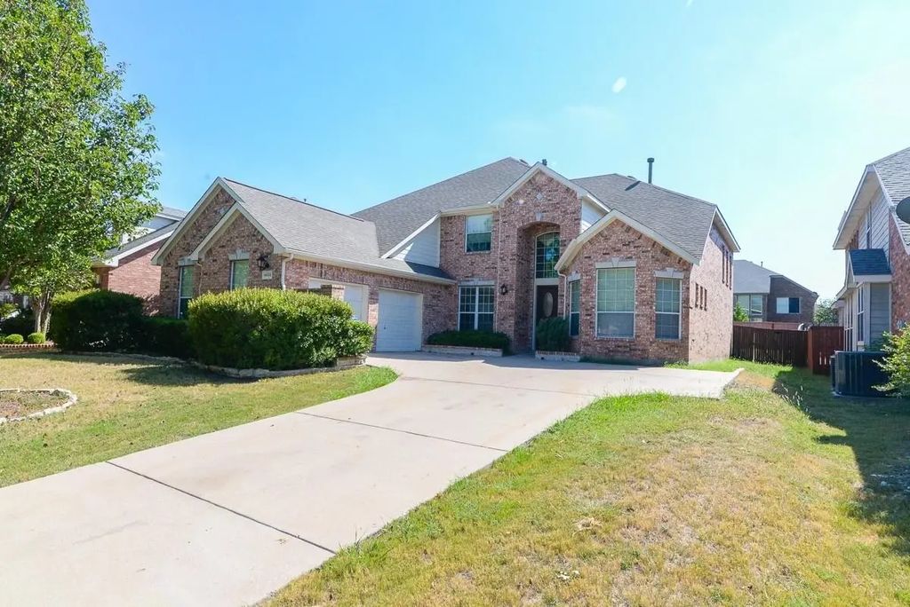 9605 Pinehurst Drive, Rowlett