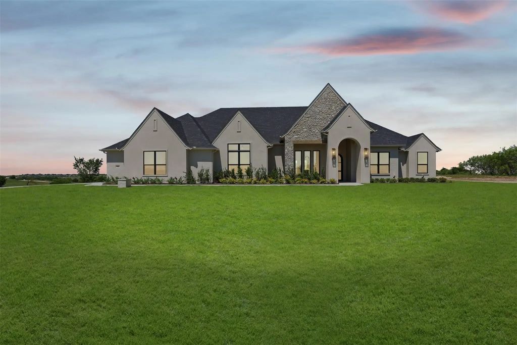 7012 Bruce Trail, Aledo