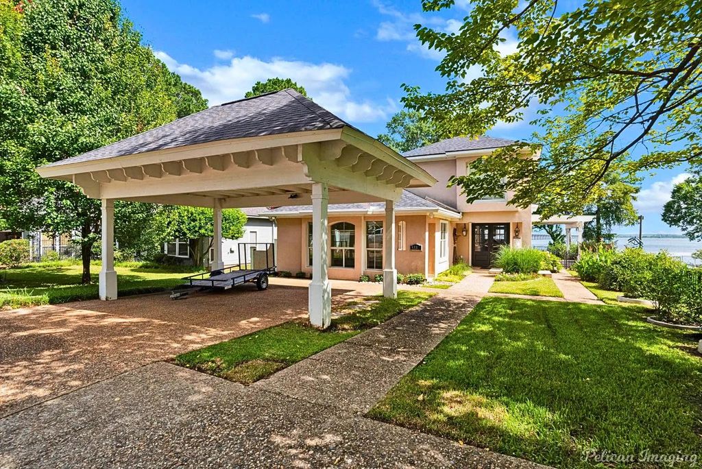 5337 S Lakeshore Drive, Shreveport