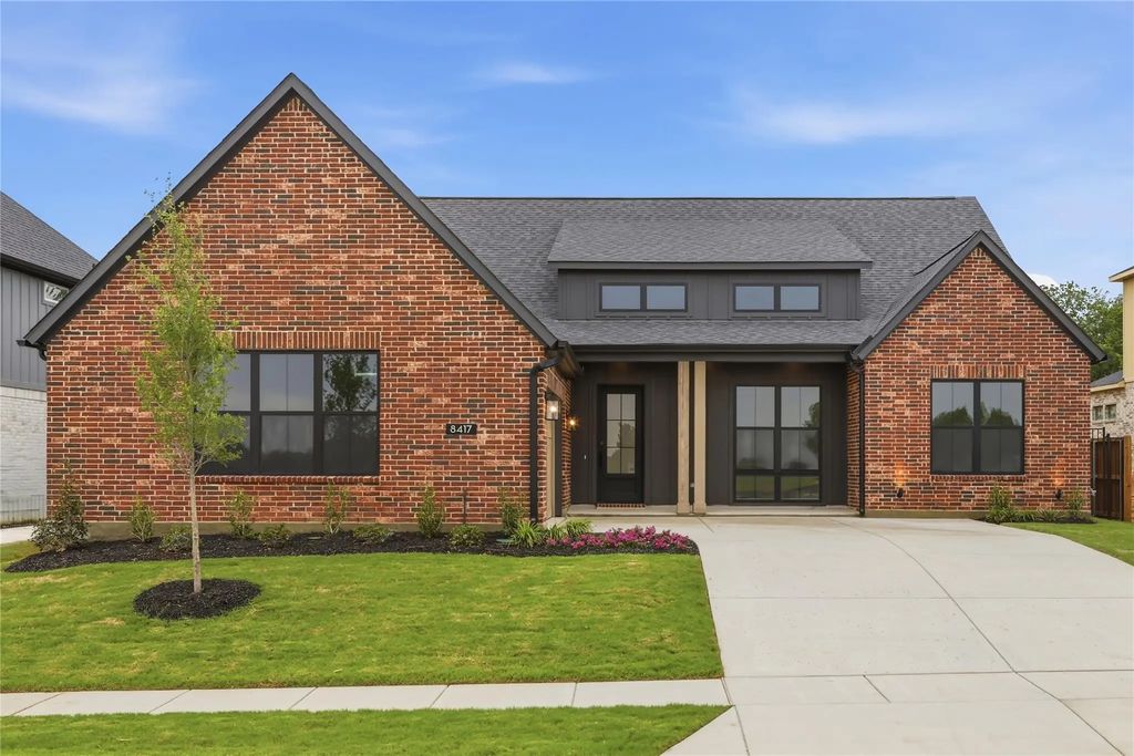8417 Witt Street, North Richland Hills
