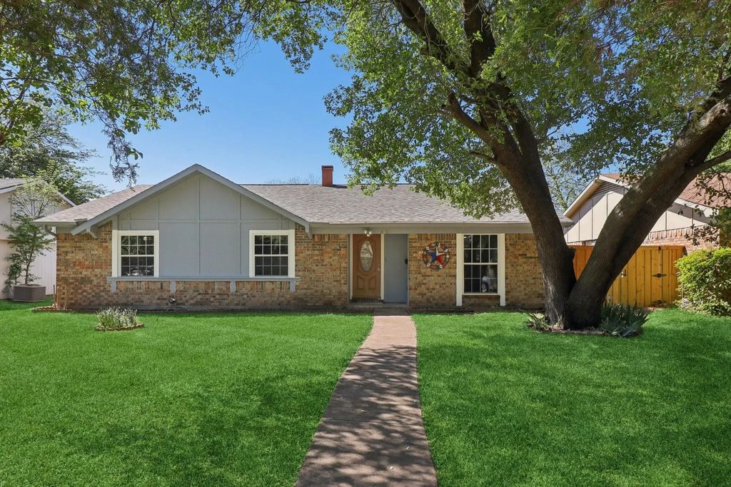1910 Steamboat Springs Drive, Garland