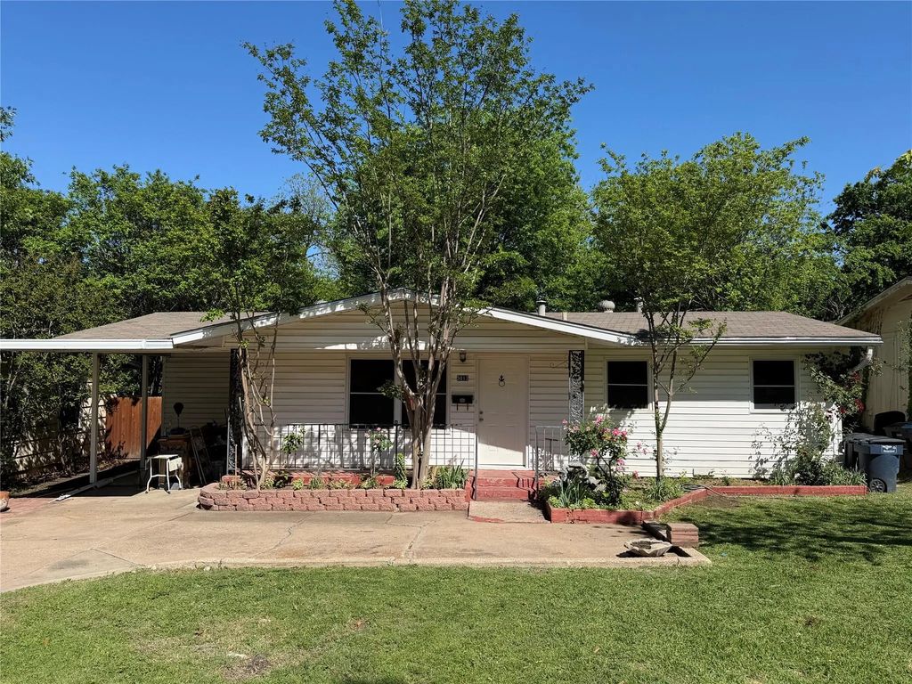 5013 Merida Avenue, Fort Worth