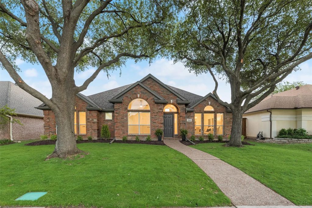 3928 Belton Drive, Dallas