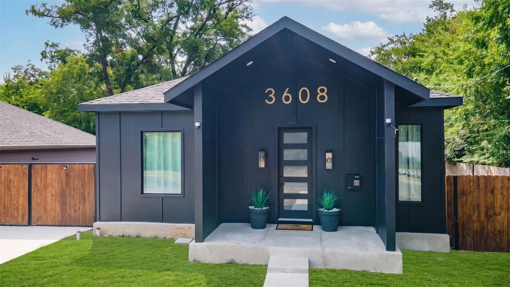 3608 Metropolitan Avenue, Dallas