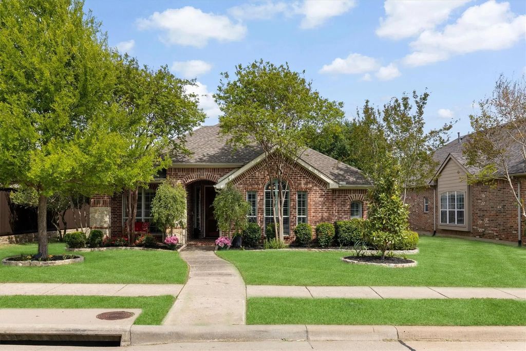 6924 Calm Meadow Drive, Frisco