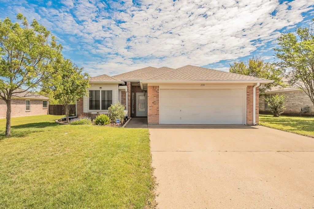 330 Beaumont Drive, Weatherford