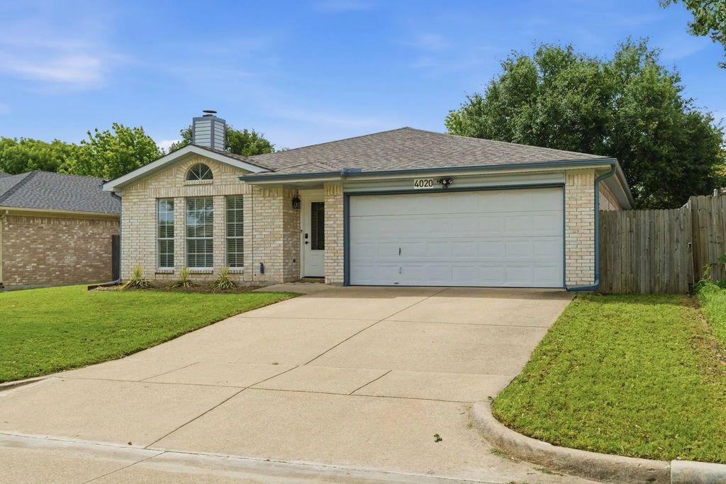 4020 Staghorn Circle N, Fort Worth