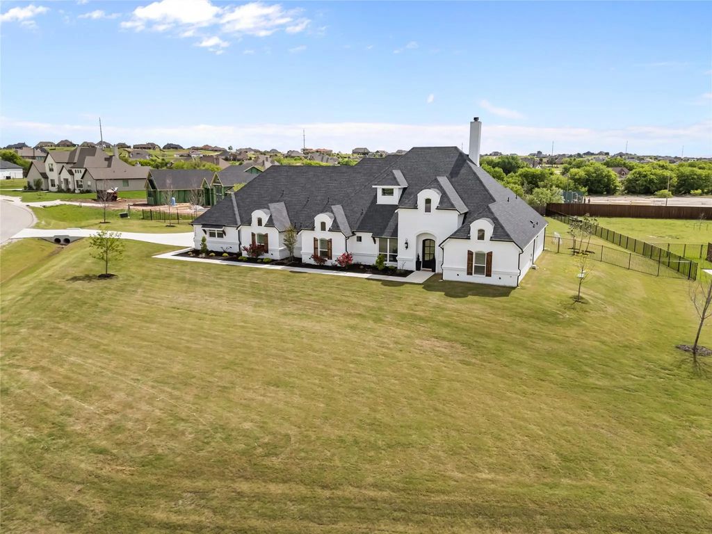 7756 Laura Lake Lane, Fort Worth