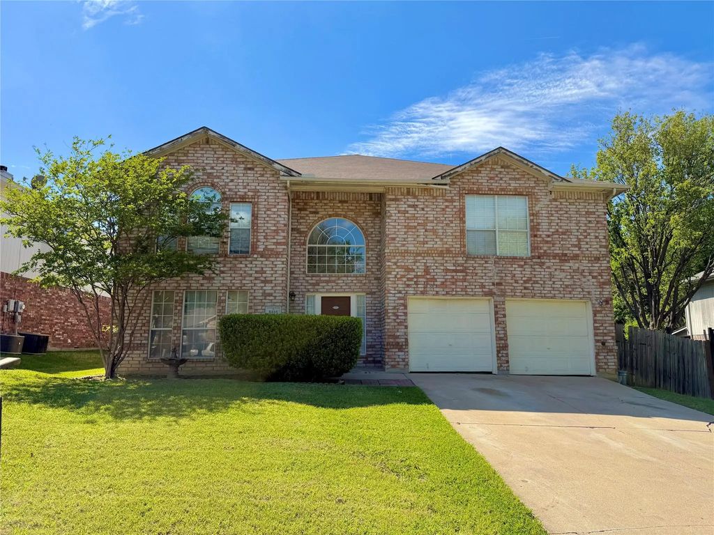 5518 Heathercrest Drive, Arlington