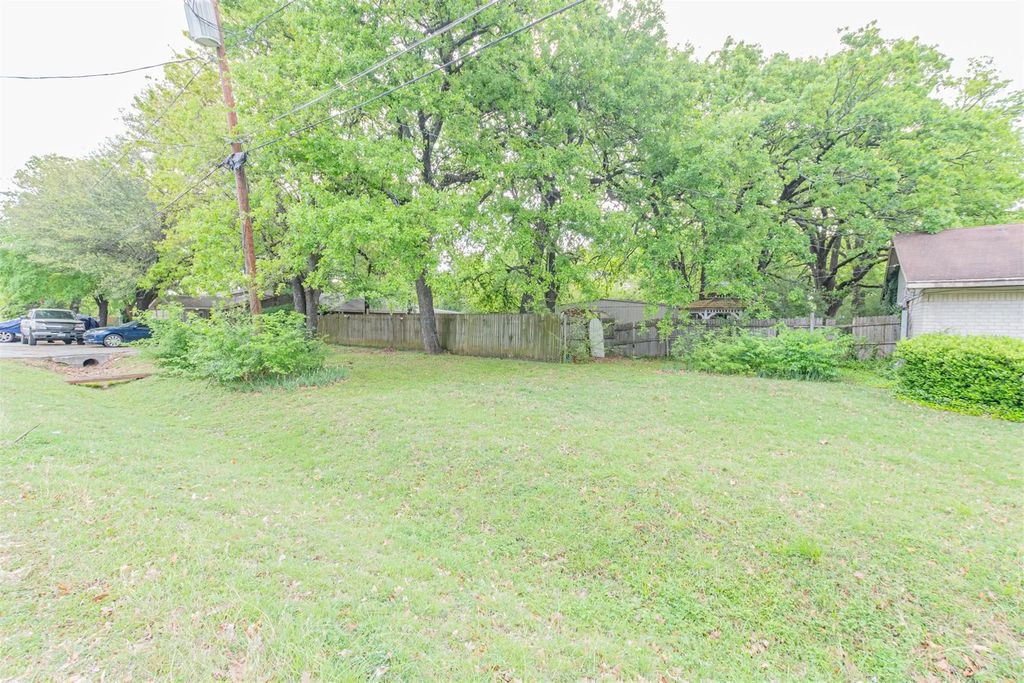 2322 Cool Mist Lane, Dallas