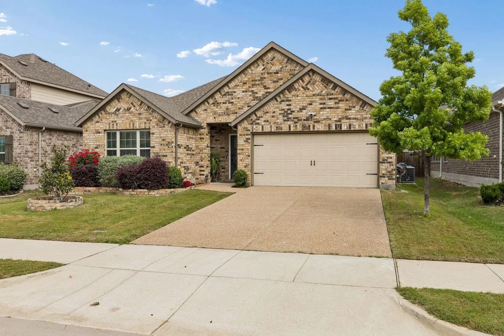 217 Crescent Avenue, Melissa