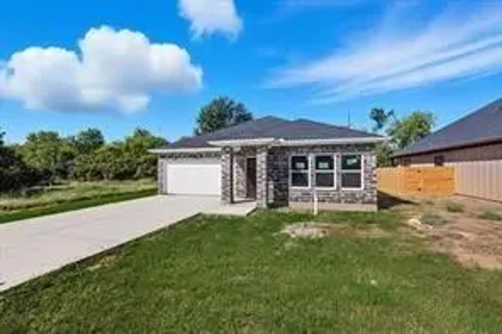 2512 Sheraton Drive, Fort Worth
