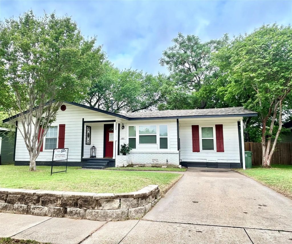307 Terry Road, Hurst