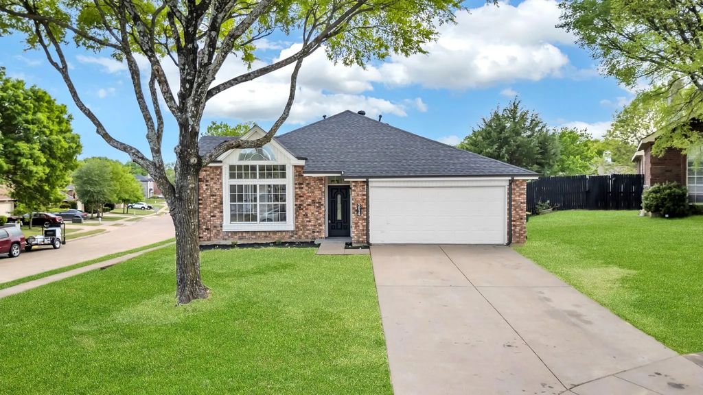 214 Chamblin Court, Cedar Hill