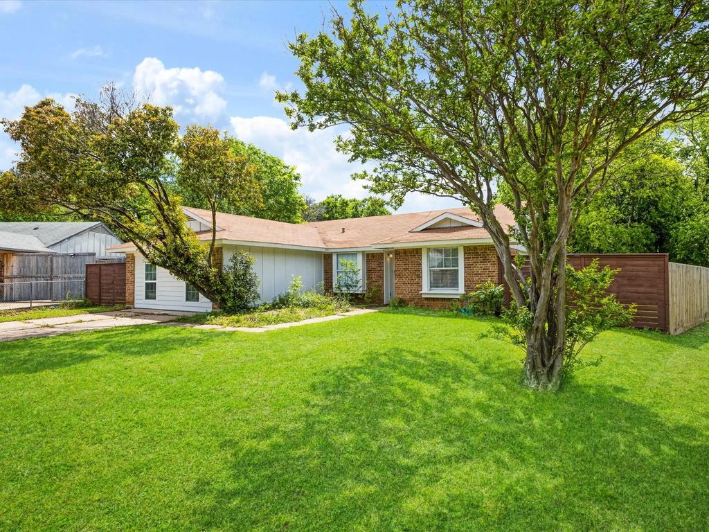 6702 Umphress Road, Dallas