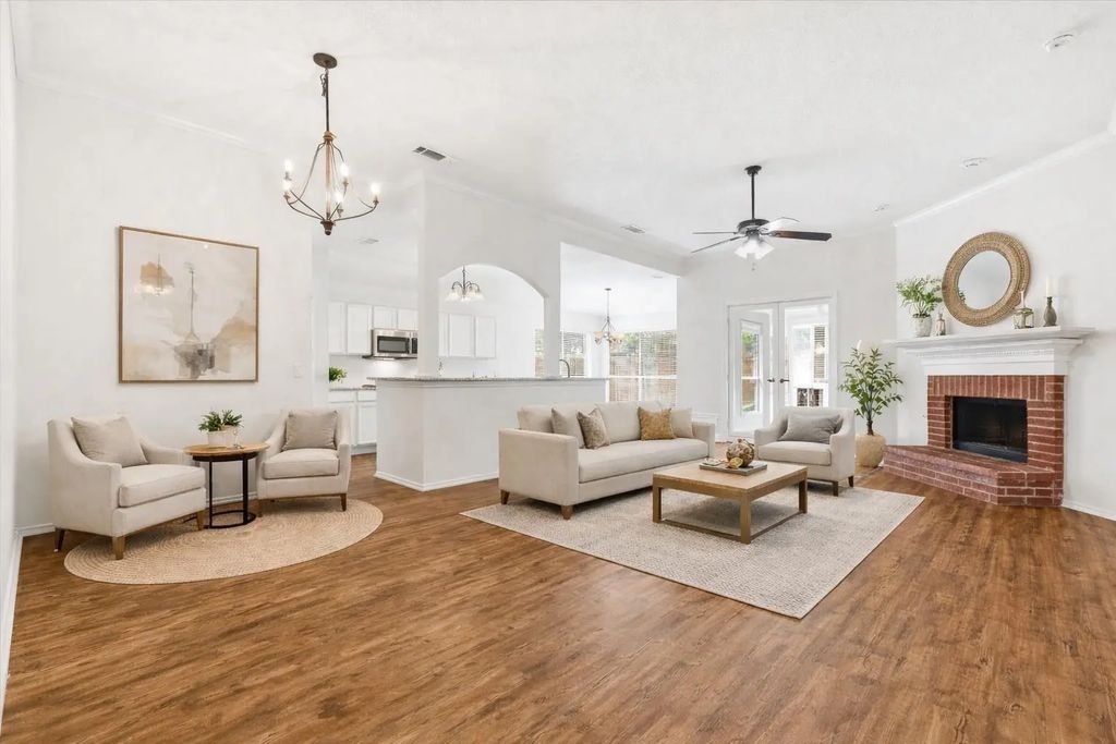2521 Champlain Lane, Denton
