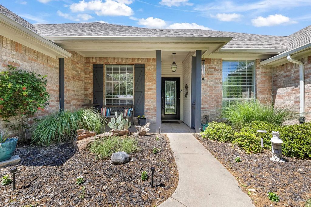 218 Granada Calle Street, Granbury