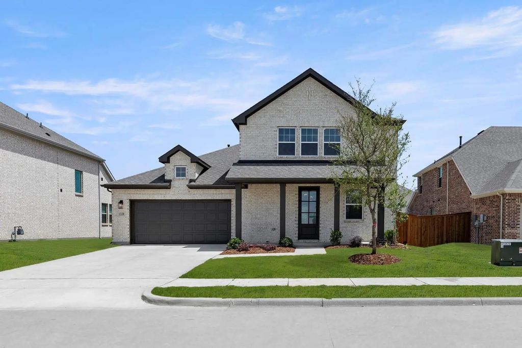 1328 Parkdale Street, Forney