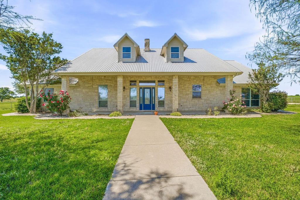 2450 Wood Road, Tolar
