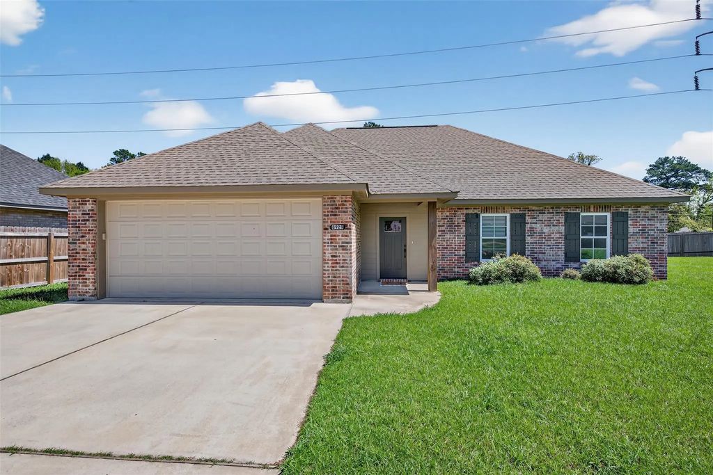 8929 Pines Edge Drive, Shreveport