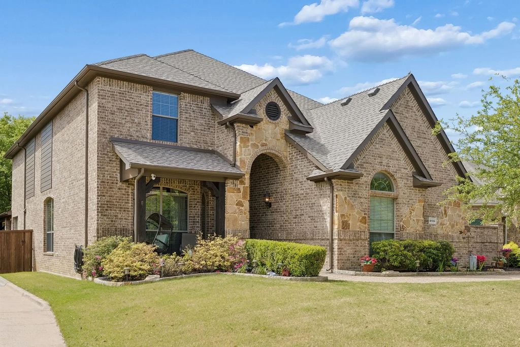 8104 Red River Run, North Richland Hills