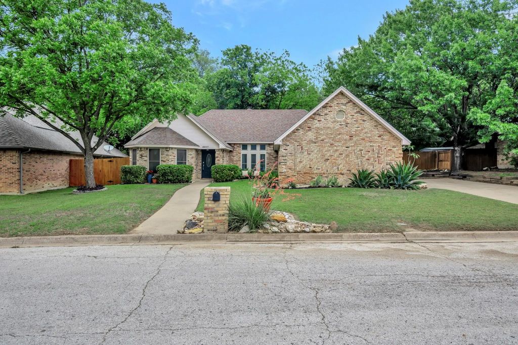 5517 Chimney Rock Road, Fort Worth