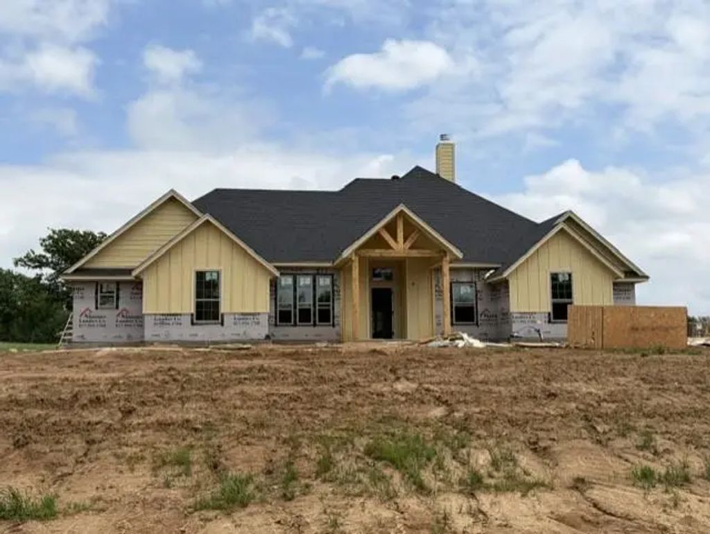 2024 Camden Lane, Springtown