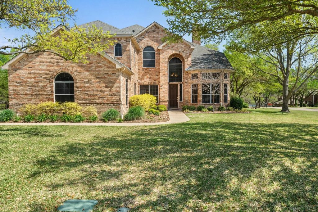 1027 Santiago Trail, Wylie