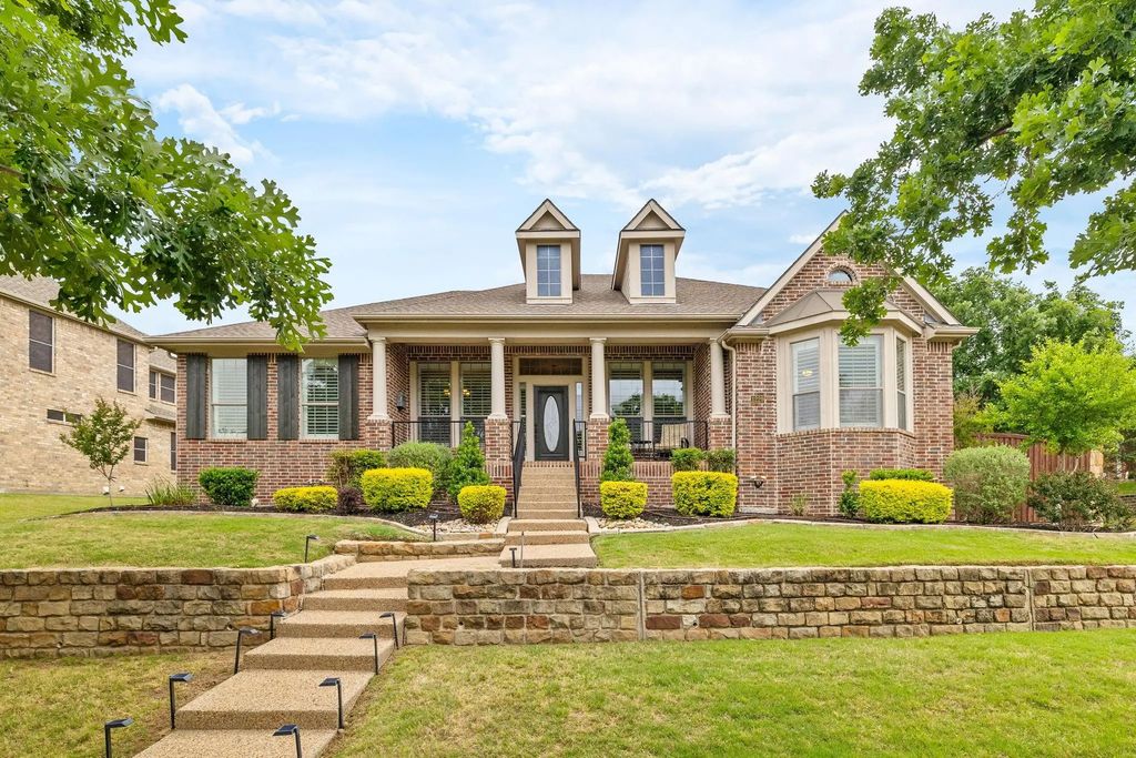 1229 Queen Peggy Lane, Lewisville