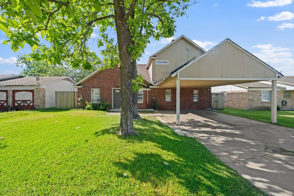 1104 Carmody Drive, Mesquite