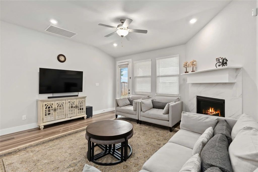 7325 Bronco Bluff, Sachse