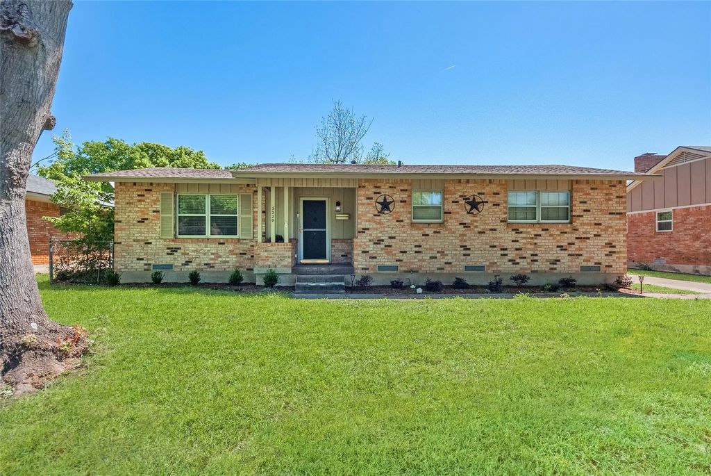 5220 Darlene Street, Dallas