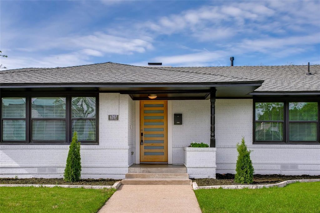 6207 Royal Lane, Dallas