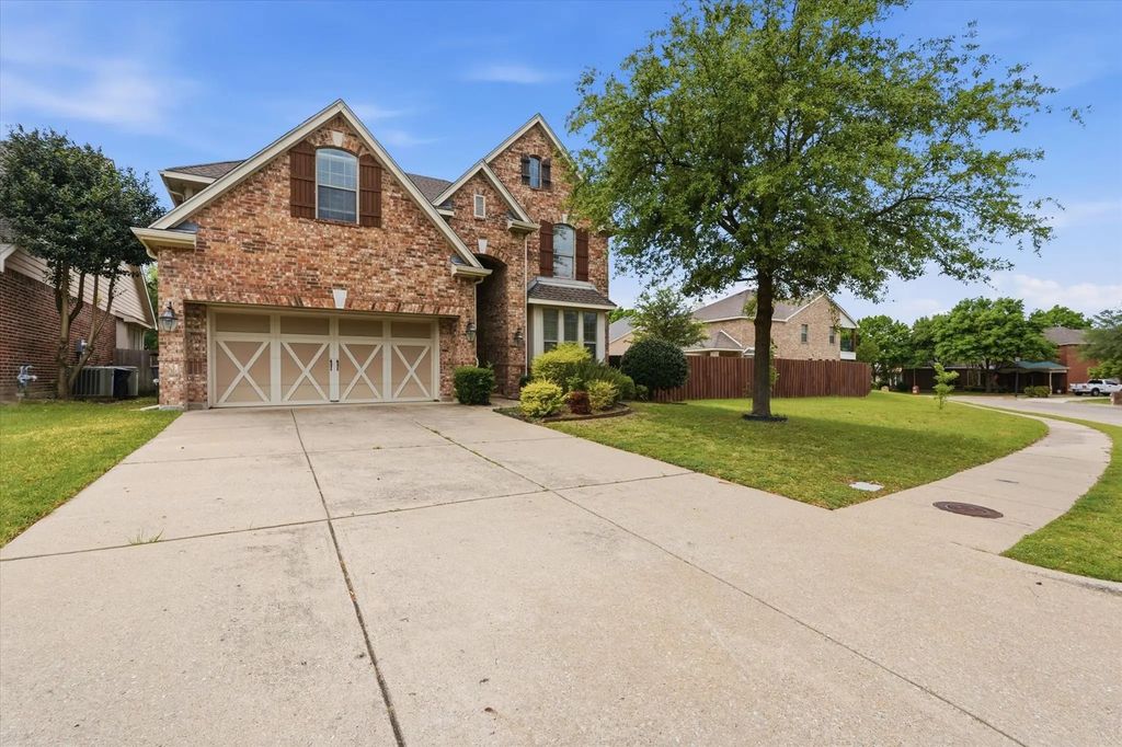 6716 Prairie Flower Trail, Dallas