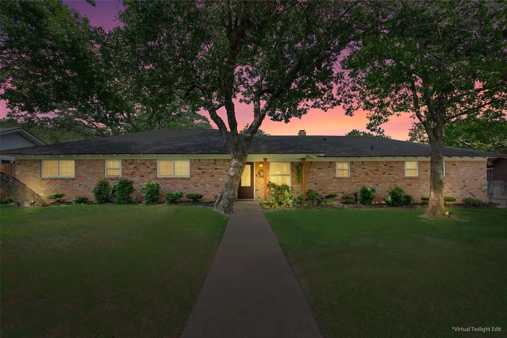 7844 Fairway Road, Woodway