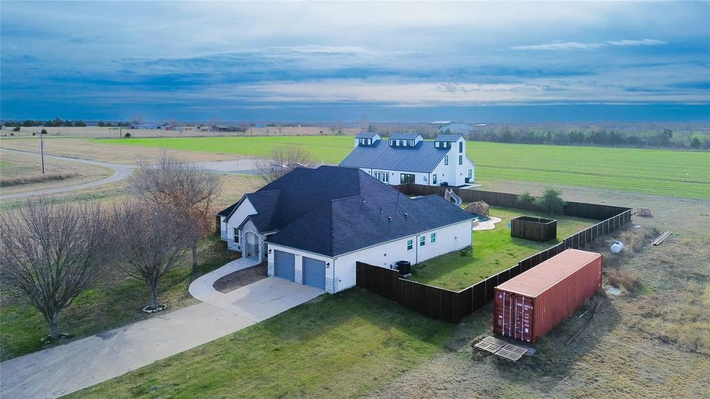 1012 Fm 36 N, Greenville