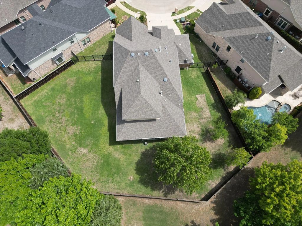401 Varnum Way, Fairview