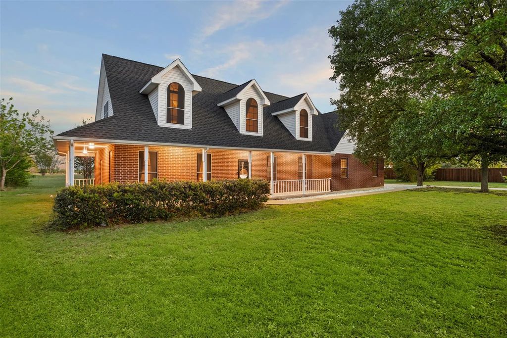 3441 Fm 66, Waxahachie