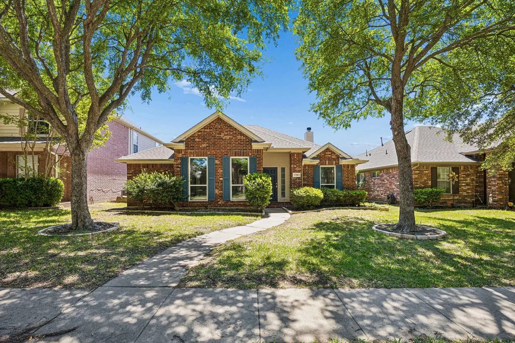 11361 Clover Knoll Drive, Frisco