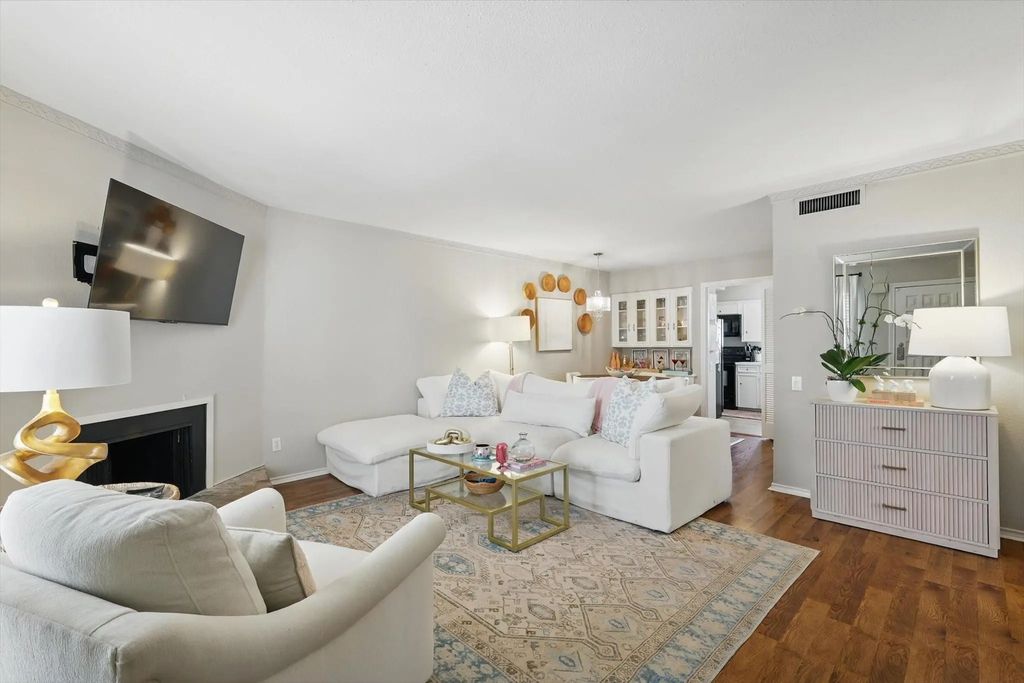 3212 Daniel Avenue C, University Park