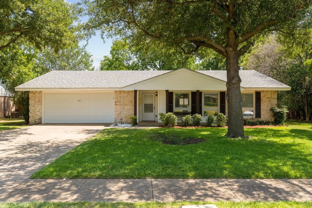3734 Crown Shore, Dallas